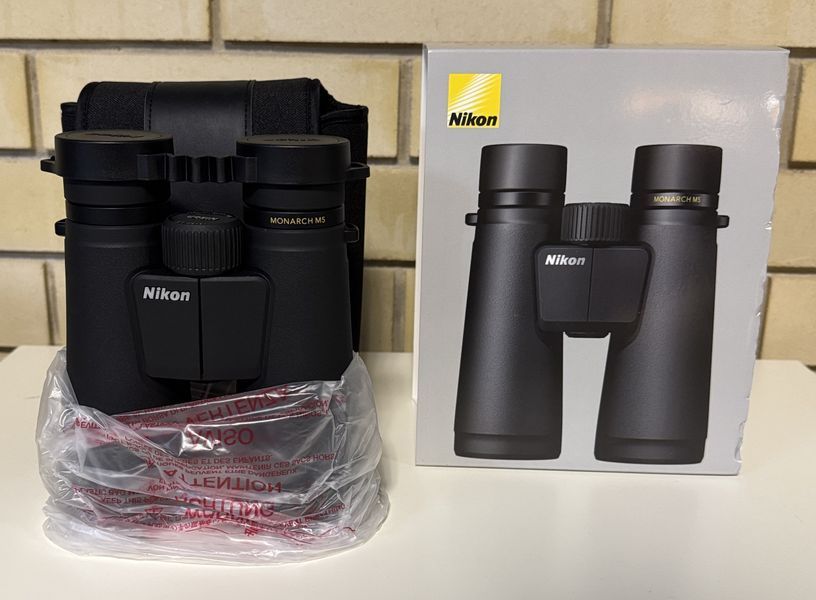 Бинокль Nikon Monarch M5 12x50 Бінокль Nikon Monarch M5 12x50 фото