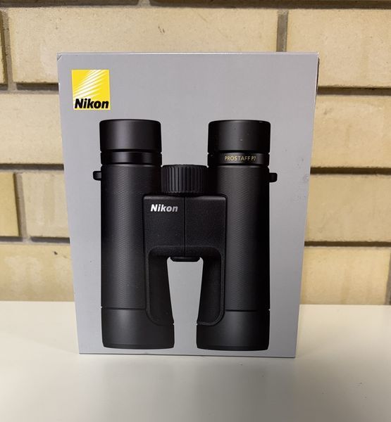 Бінокль Nikon PROSTAFF P7 12x50 Бинокль Nikon PROSTAFF P7 12x50 фото