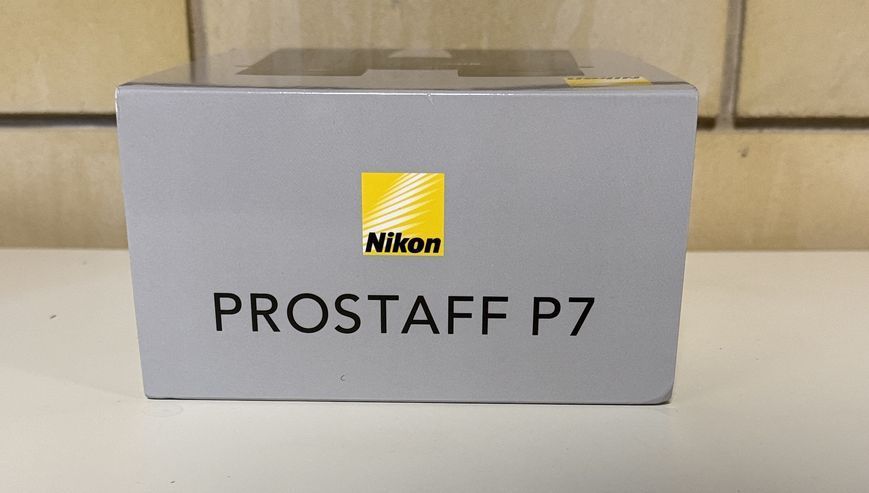 Бінокль Nikon PROSTAFF P7 12x50 Бинокль Nikon PROSTAFF P7 12x50 фото