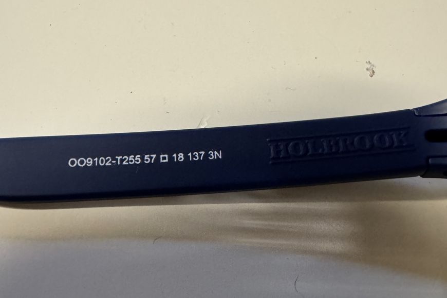 Окуляри сонцезахисні Oakley Holbrook Tennessee Titans, чорні з лінзами Prizm Sapphire Blue 00098-1 фото