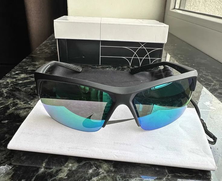 Окуляри Nike Skylon Ace Sunglasses Чорні 00100 фото